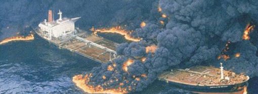 Çin açıklarında İran petrol gemisindeki yangın sürüyor