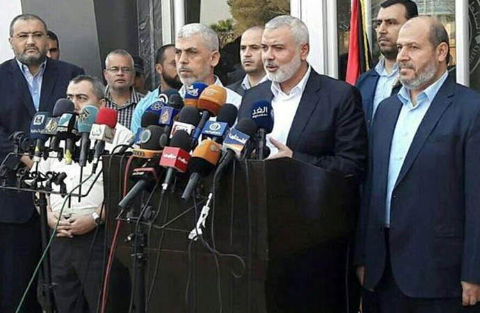 Hamas Lideri İsmail Heniyye bir heyetle Kahire’ye gitti ​