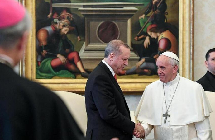 “Erdoğan, Papa ile görüşmek için bağışta bulundu” iddiasına Papalık’tan yalanlama