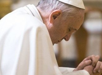 Papa, Doğu Guta’daki zulüm için “İnsanlık-dışı” dedi, dua etti