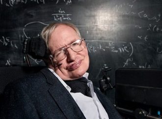 ALS hastası ünlü fizikçi Stephen Hawking hayatını kaybetti!