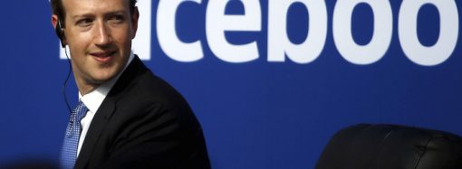 Veri skandalına ismi karışan Facebook, kârını artırmaya devam etti