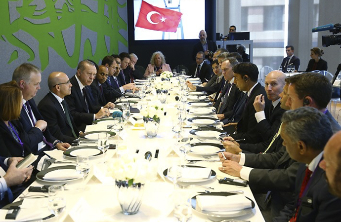 Erdoğan, İngiltere’de şirket temsilcileriyle bir araya geldi