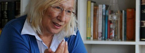 Alatlı: ‘Dünyayı bilmeyen dünyanın maskarası olur’