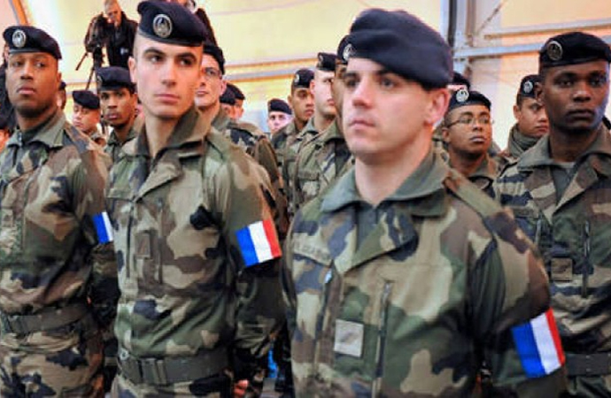 ‘ABD giderse Fransa da Suriye’de kalamaz’