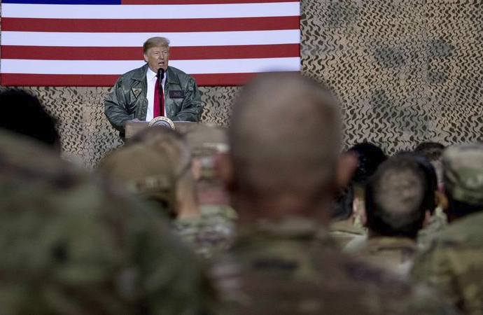 Trump’tan Irak’ta Amerikan üssüne ziyaret