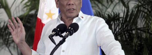 Duterte, kendisini eleştiren Kilise’yi ağır eleştirdi