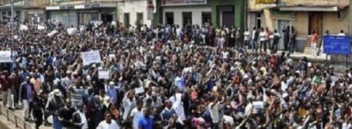 Hartum’da saraya yürümek isteyen göstericilere ateş açıldı