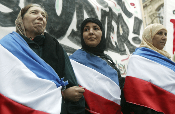 Fransa ve Almanya’da toplumun yarısı İslam’a olumsuz