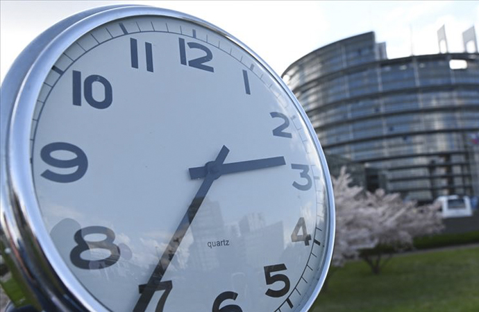 Avrupa da ‘tek saat’ uygulamasına geçti