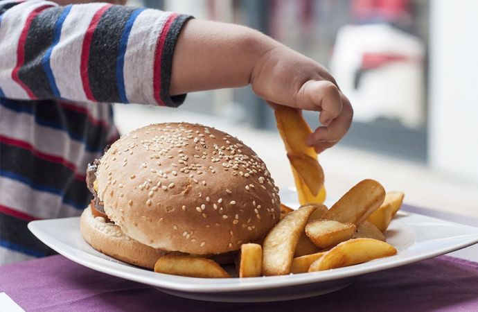 Türkiye’nin ilk “çocuk obezite merkezi” açıldı