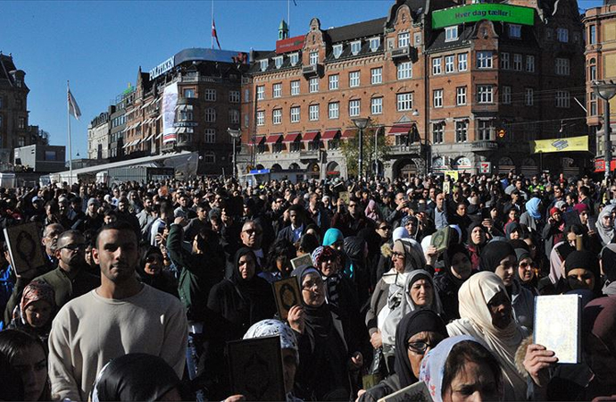 Danimarka’da Müslümanlar yürüyüş yaptı