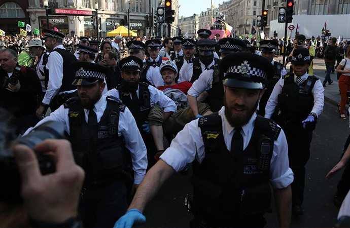 Londra’daki eylemde gözaltı sayısı 682 oldu