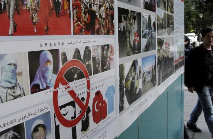 Çin’den Müslümanlara uyarı: Başörtüsü ve sakal yasak!