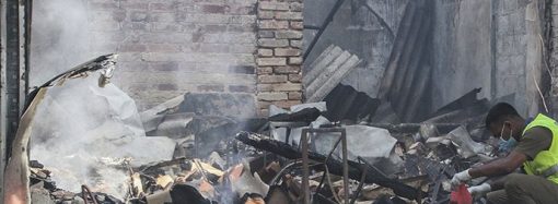 Sri Lanka’da, Müslümanlara ait bir fabrika yakıldı