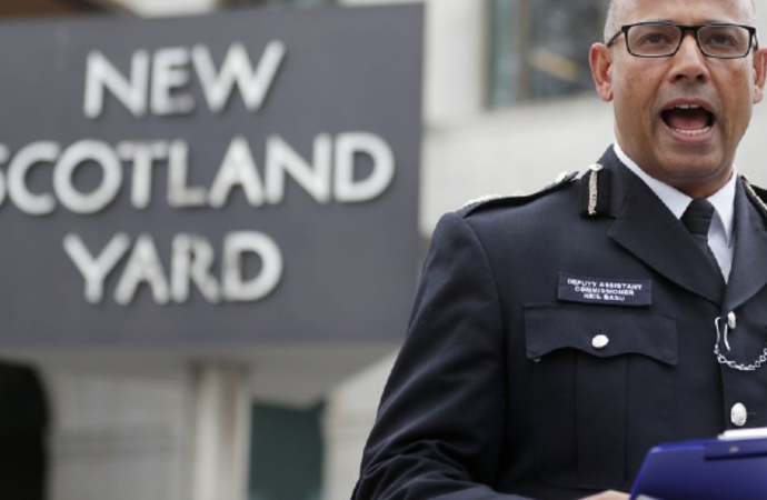 İngiliz polisinden basına ‘belgeleri iade edin’ çağrısı
