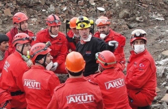 ‘Marmara Depremi arama kurtarma için bir milattır’