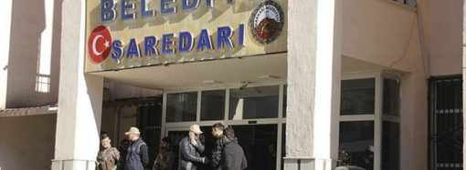 HDP’li Hakkari ve Yüksekova Belediye Başkanları tutuklandı