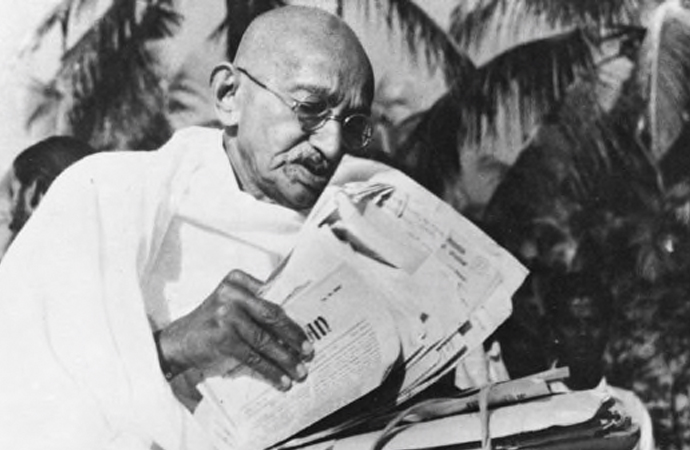 Pasif direnişin sembol ismi Mahatma Gandi