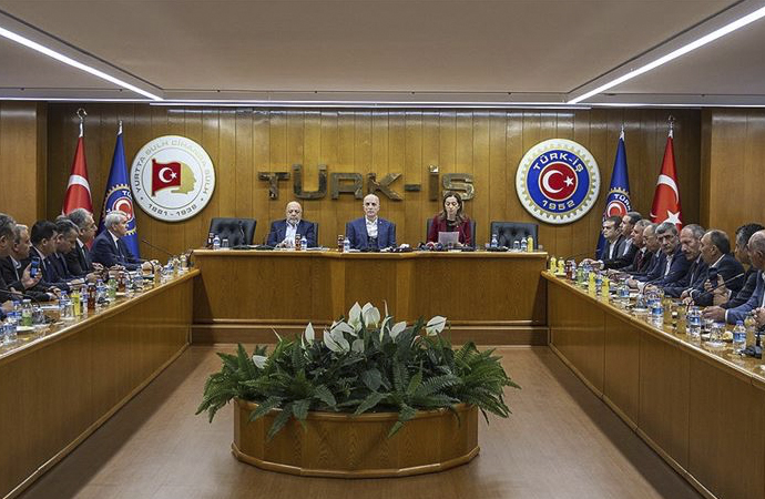 Türk-İş, Hak-İş ve DİSK: Bu vergi düzeni adil değil