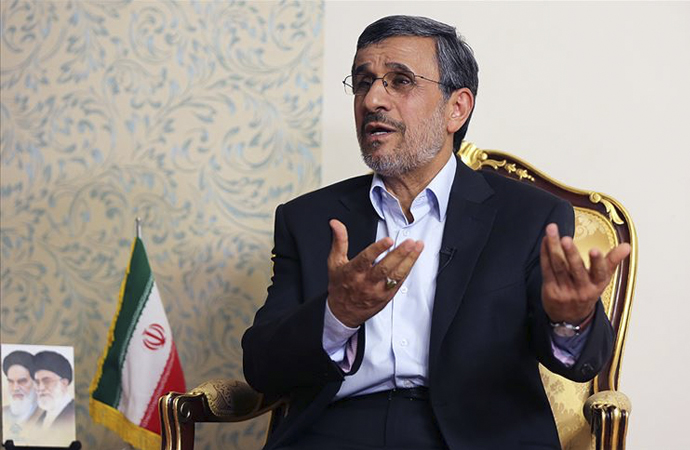 Ahmedinejad’dan göstericilere destek