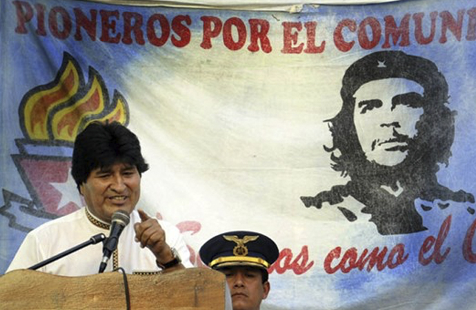 Morales’i istifaya zorlayan süreç