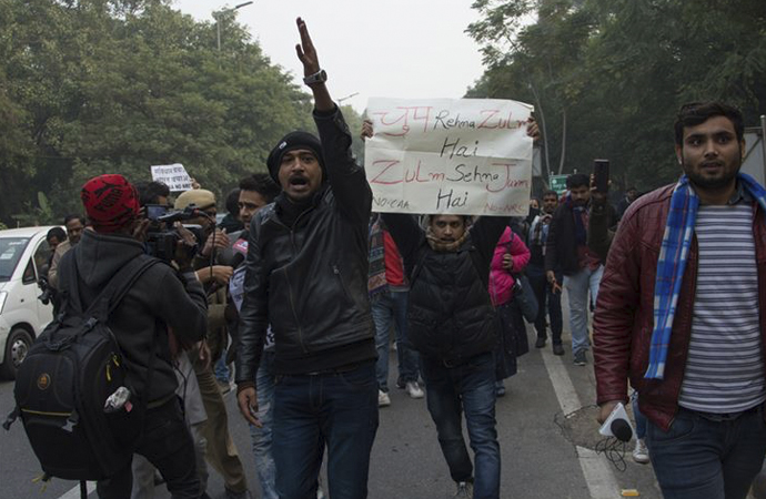 Hindistan polisinden Müslümanlara: “Pakistan’a gidin”