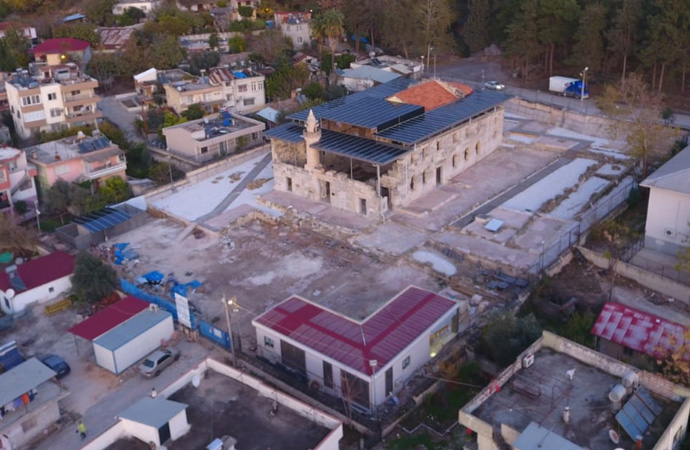Tarihi camiye ‘metal çatı’ savunması: ‘Taşıdığımız misyonun farkındayız’