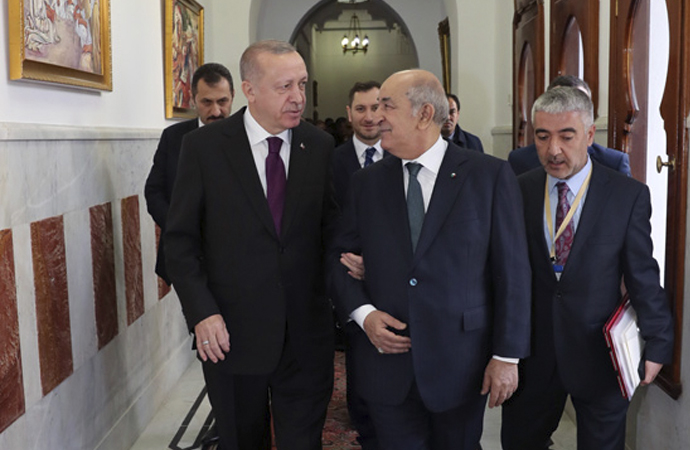 Erdoğan: “Cezayir’in huzurunu ve bekasını kendimizinkinden ayrı tutmuyoruz”