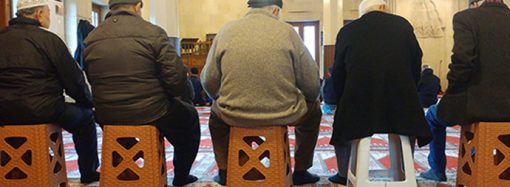 Sandalyeler Kaldırılınca Câmiler Aslına Dönmüş Oldu mu?