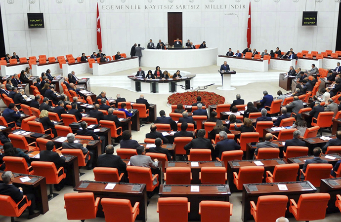 Rahşan Ecevit için “mezarlık teklifi” Meclis’te kabul edildi