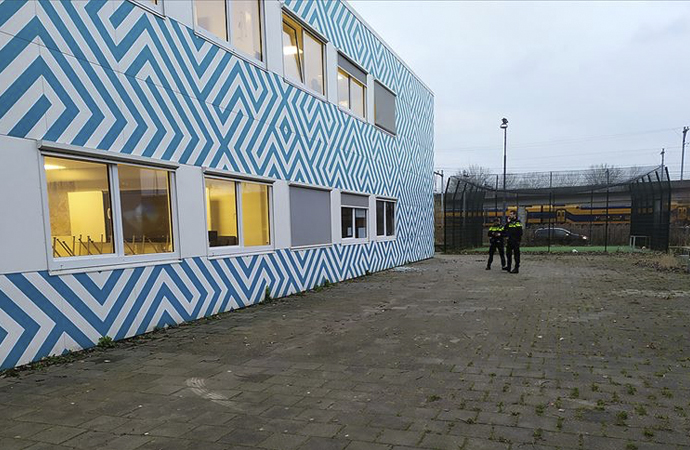 Hollanda’da İslam okuluna kundaklama girişimi
