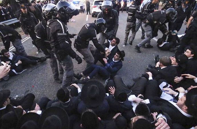 İsrail polisinden ultra-ortodox yahudilere müdahale