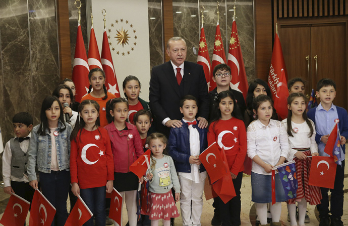 Cumhurbaşkanı Erdoğan’dan 23 Nisan tebriği
