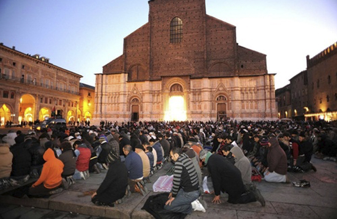 İtalya’da camiler 18 Mayıs’ta açılacak