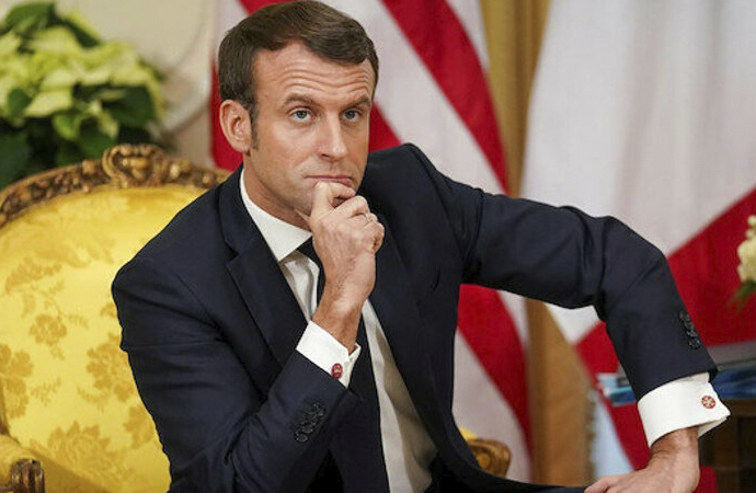 İngiliz gazetesinden Macron için ‘komik duruma düşüyor’ ifadesi
