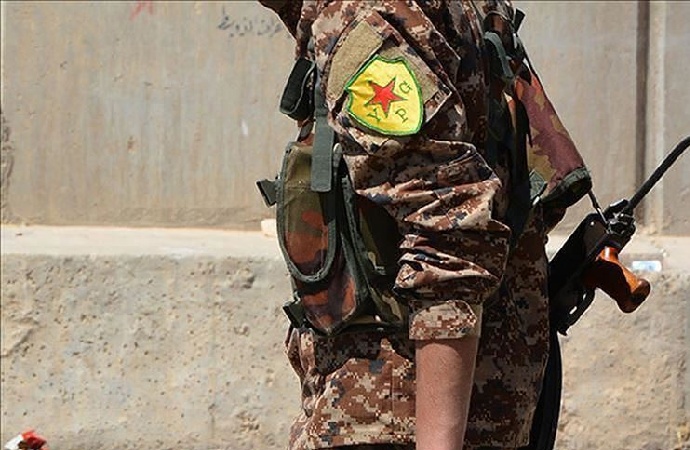 Suriye’de terör örgütü YPG/PKK’nın eğitim dayatmasına bölge halkından tepki