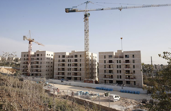 Yahudi yerleşimciler Batı Şeria’da ele geçirdikleri alanda inşaata başladı