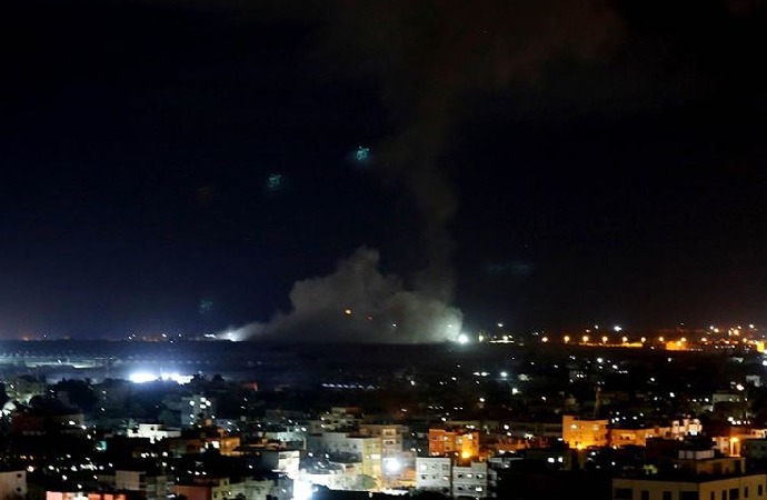 İsrail savaş uçakları Gazze’ye hava saldırısı düzenledi