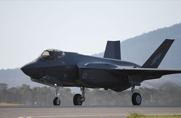 Pentagon F-35’lerin seri üretim kararını süresiz askıya aldı
