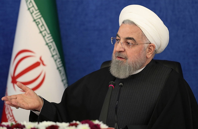 Ruhani’den Trump’a ‘Tarihi terörist’ nitelemesi