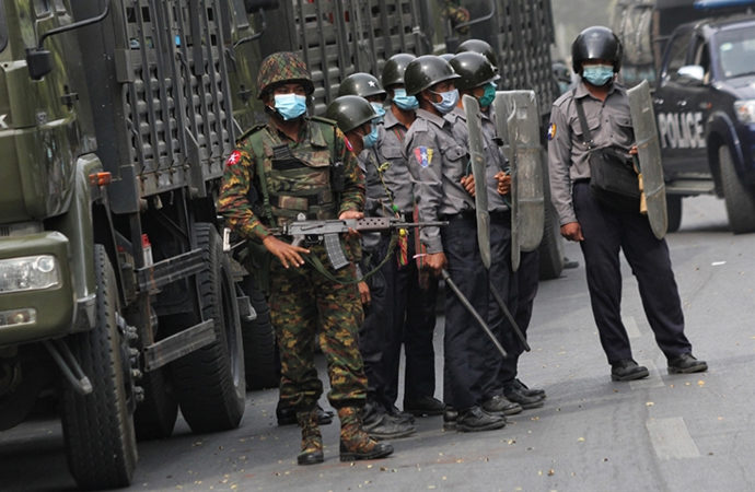 137 STK, Myanmar ordusuna silah ambargosu istedi