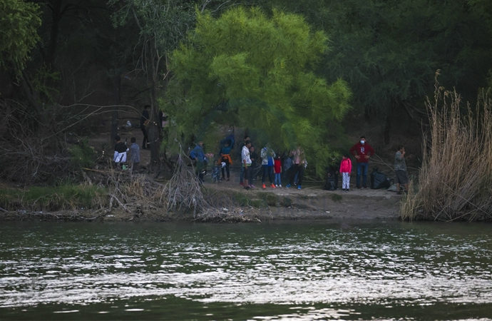 Meksika, ABD’yi göçmen akını konusunda uyardı