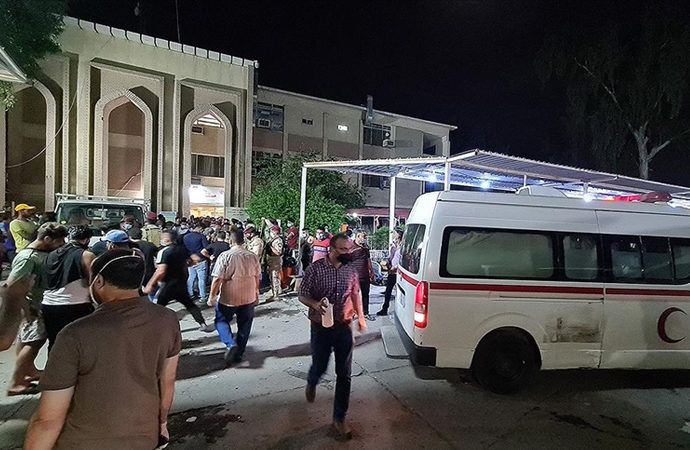 Bağdat’ta hastane yangını: Yaklaşık 40 kişi hayatını kaybetti