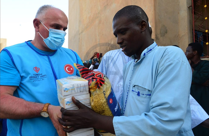 Diyanet Vakfı’ndan Senegal’de medreseye yardım