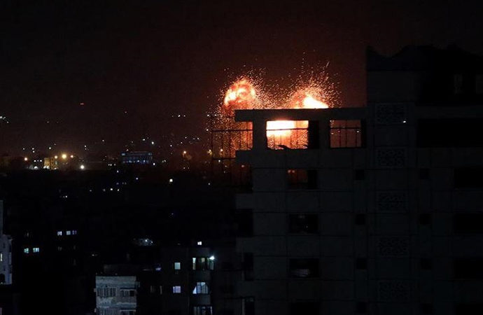 Ramazan gecesi Gazze’ye İsrail saldırısı