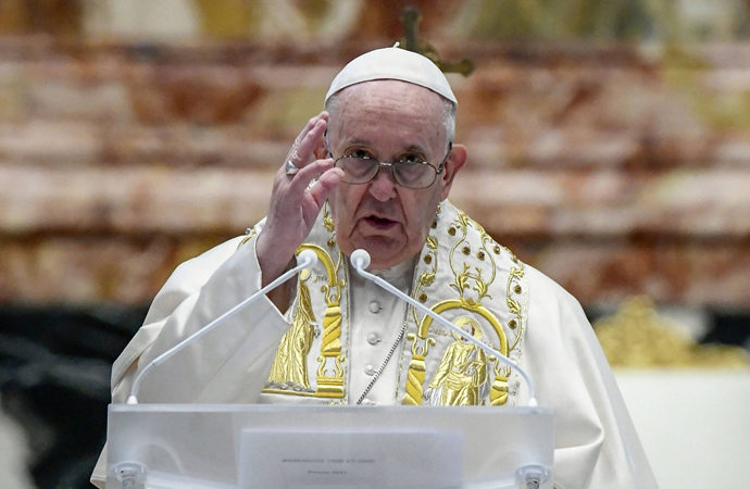 Papa, “Roma ve dünyaya” konuşma yaptı