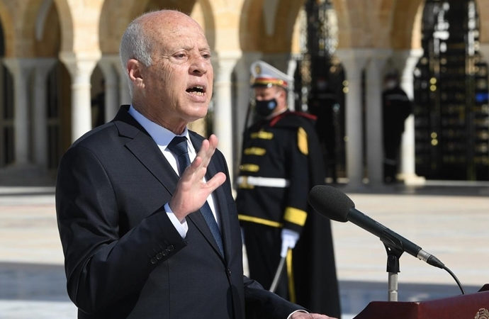 Tunus Cumhurbaşkanı, darbe iddialarına yanıt verdi