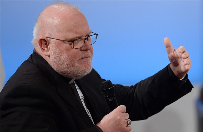 Alman kardinal Marx, ‘skandal’ nedeniyle istifa etti