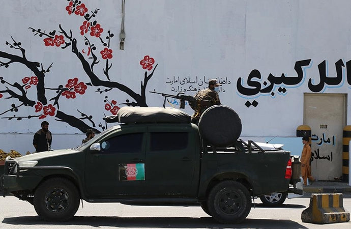 Emperyalizm rüzgarında savrulmak ya da Taliban yönetiminde bir Afganistan seçeneği